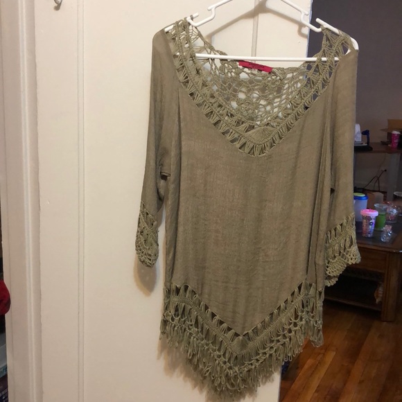 Shirt - Picture 1 of 3